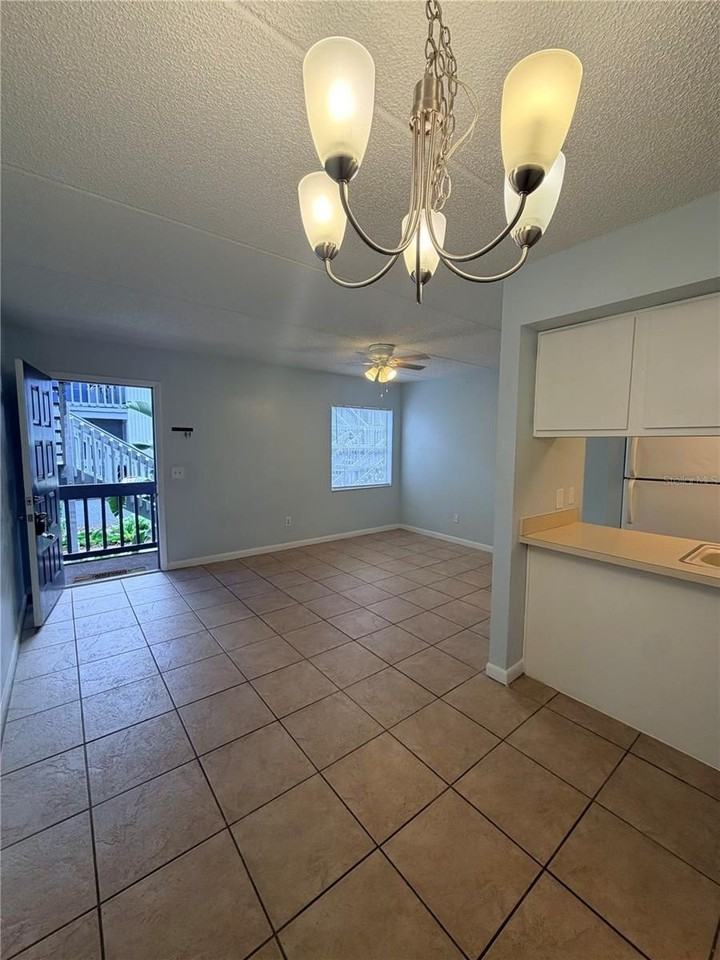 4922 W Gandy Blvd #102 - Photo 4 of 20