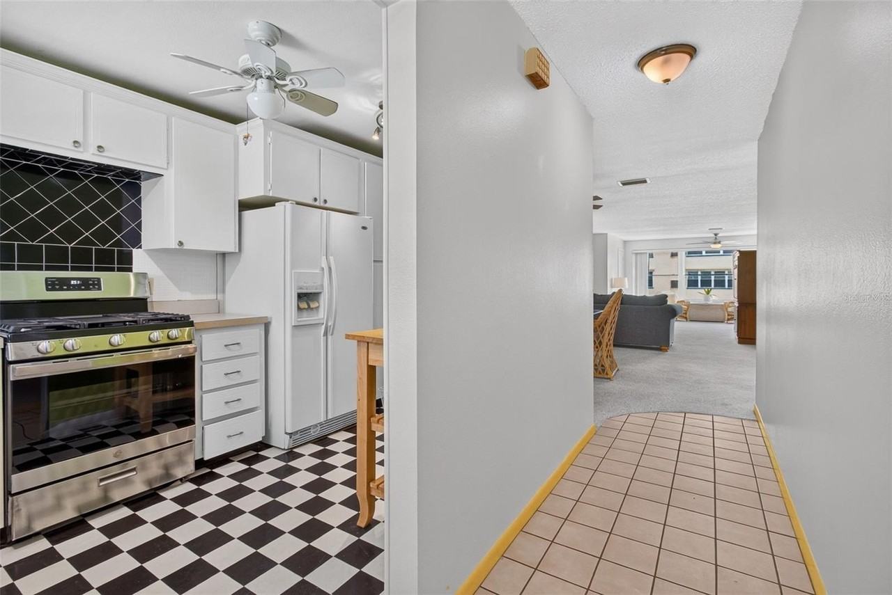 2850 59th St S #314 - Photo 5 of 45