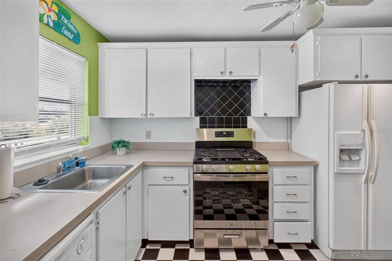 2850 59th St S #314 - Photo 6 of 45