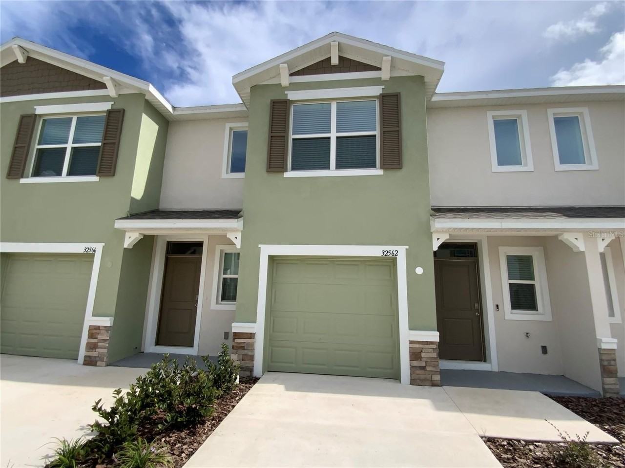 32562 Midsummer Night Ln - Photo 2 of 23