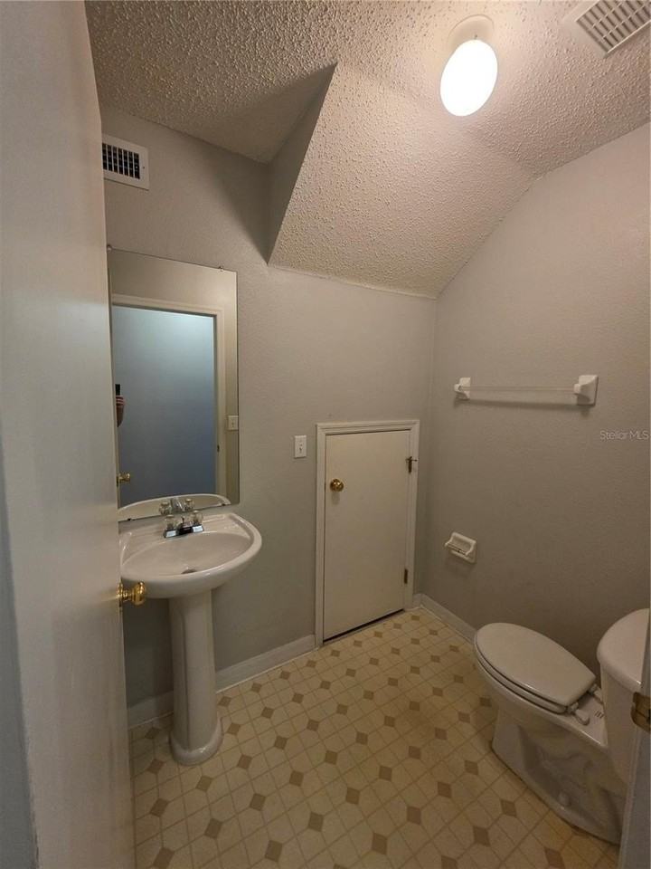 2260 Fluorshire Dr - Photo 7 of 16
