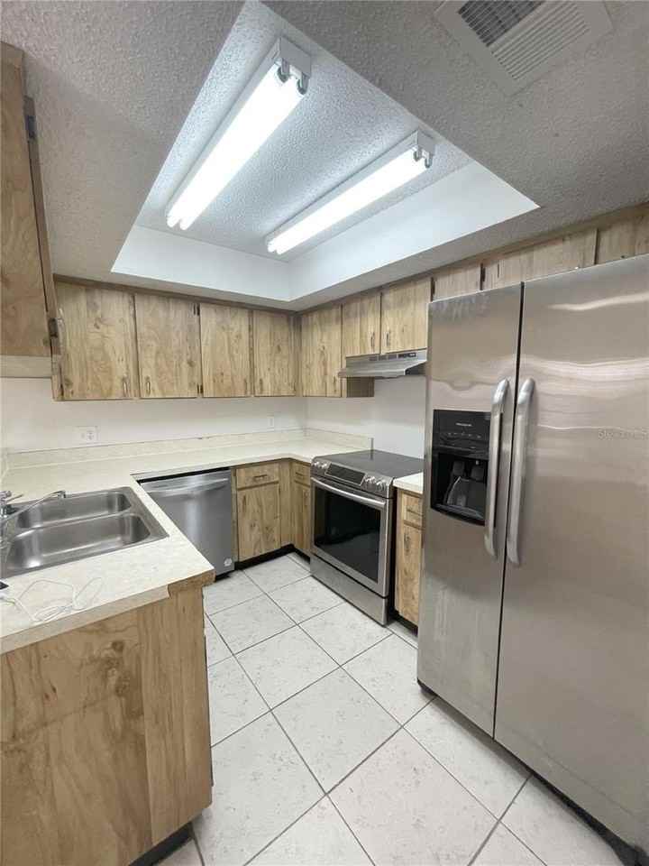 3255 Bloomingdale Villas Ct - Photo 7 of 15