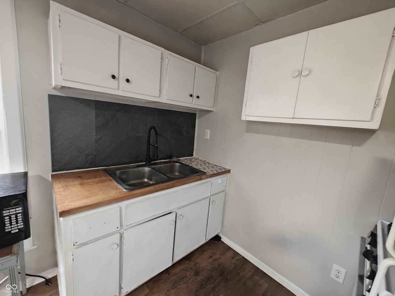 108 W Pennsylvania St #A - Photo 4 of 14
