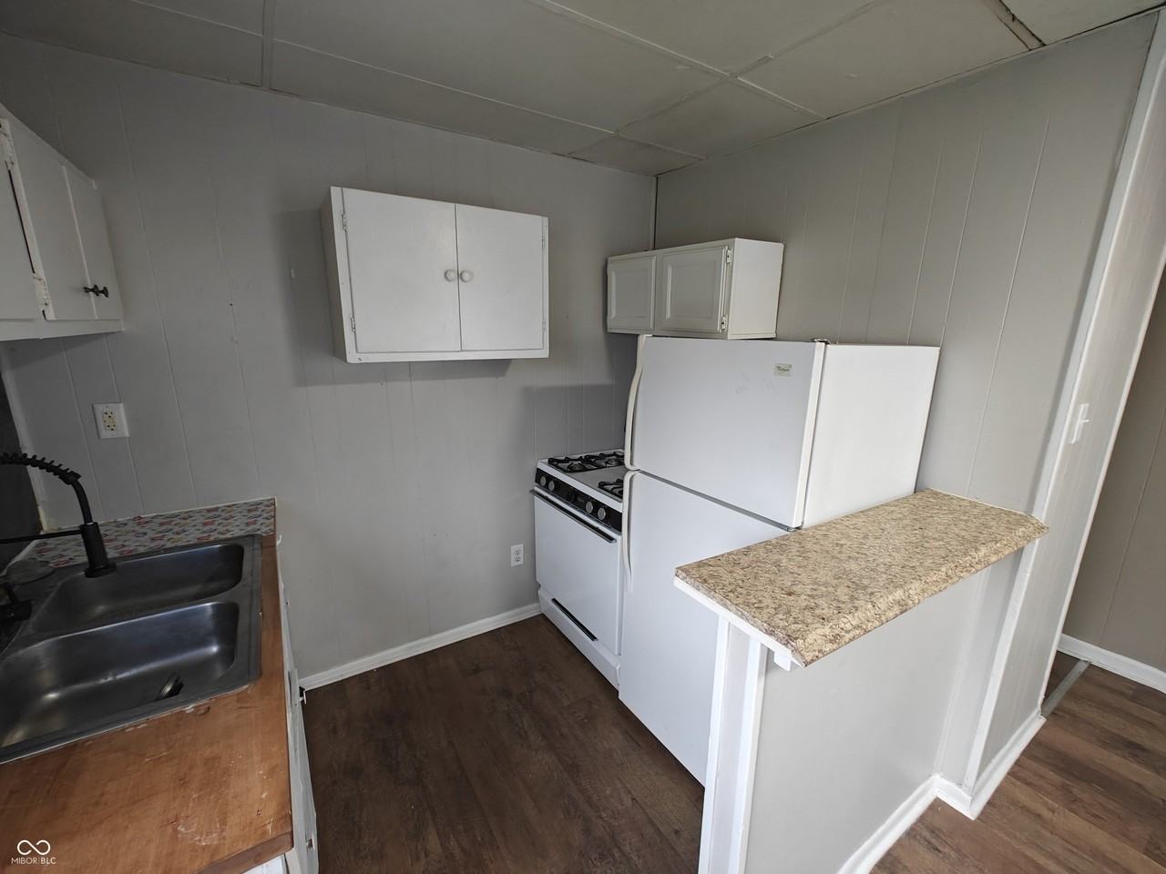 108 W Pennsylvania St #A - Photo 5 of 14