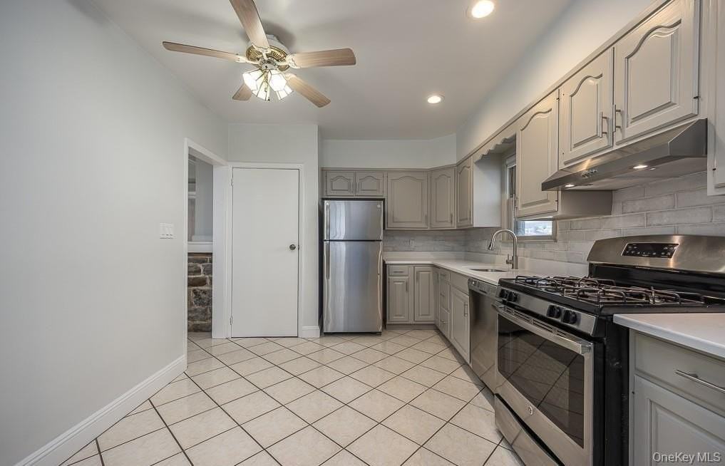 120 S Broadway #1 - Photo 5 of 15