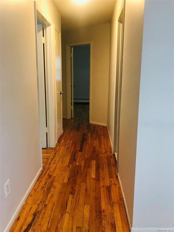 1846 Bussing Ave - Photo 3 of 5