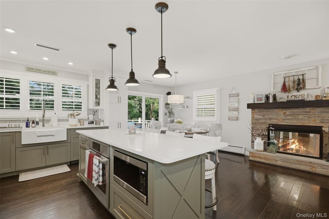 7 Nightingale Rd - Photo 3 of 18