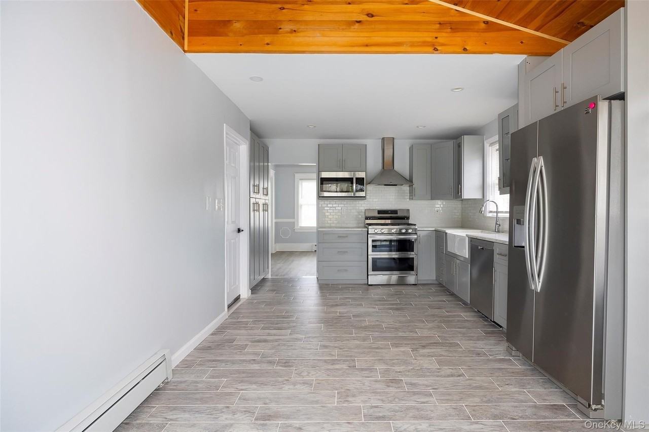 67 S Grand Ave - Photo 5 of 26