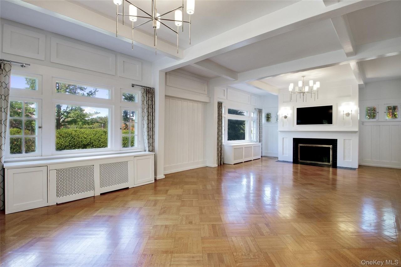 92 6th St - Photo 5 of 28