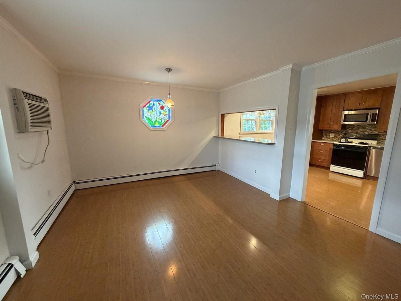 184 Horton Ave - Photo 3 of 14