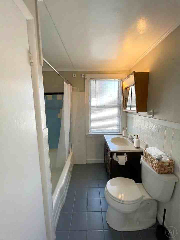 126 Lowell St #F - Photo 6 of 18