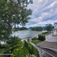 featured image of 1 Sunset Dr #2