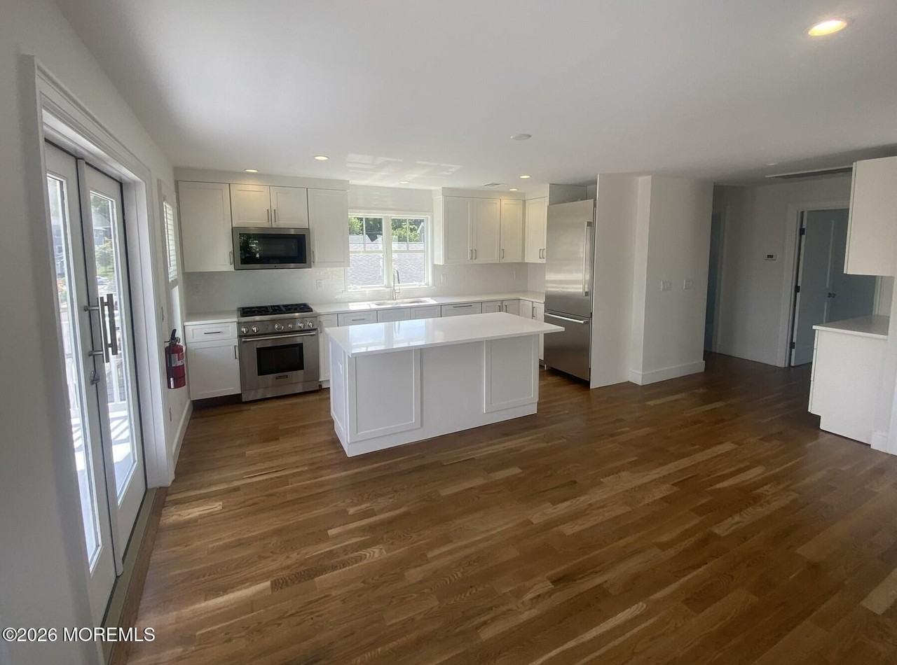 66B Miller St - Photo 4 of 19