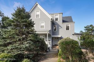 featured image of 62 Ocean Blvd #1