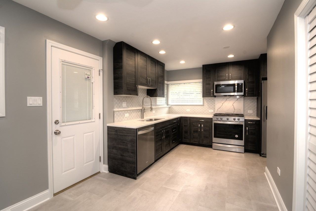 465 W Fremont Ave - Photo 6 of 23