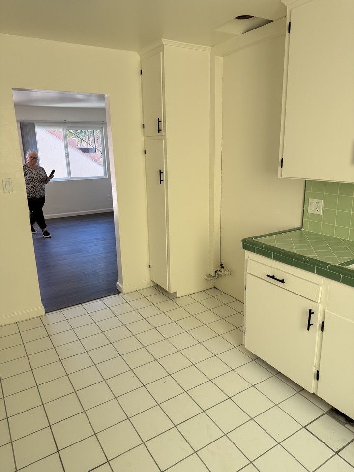 4029 49th St #3 - Photo 3 of 12