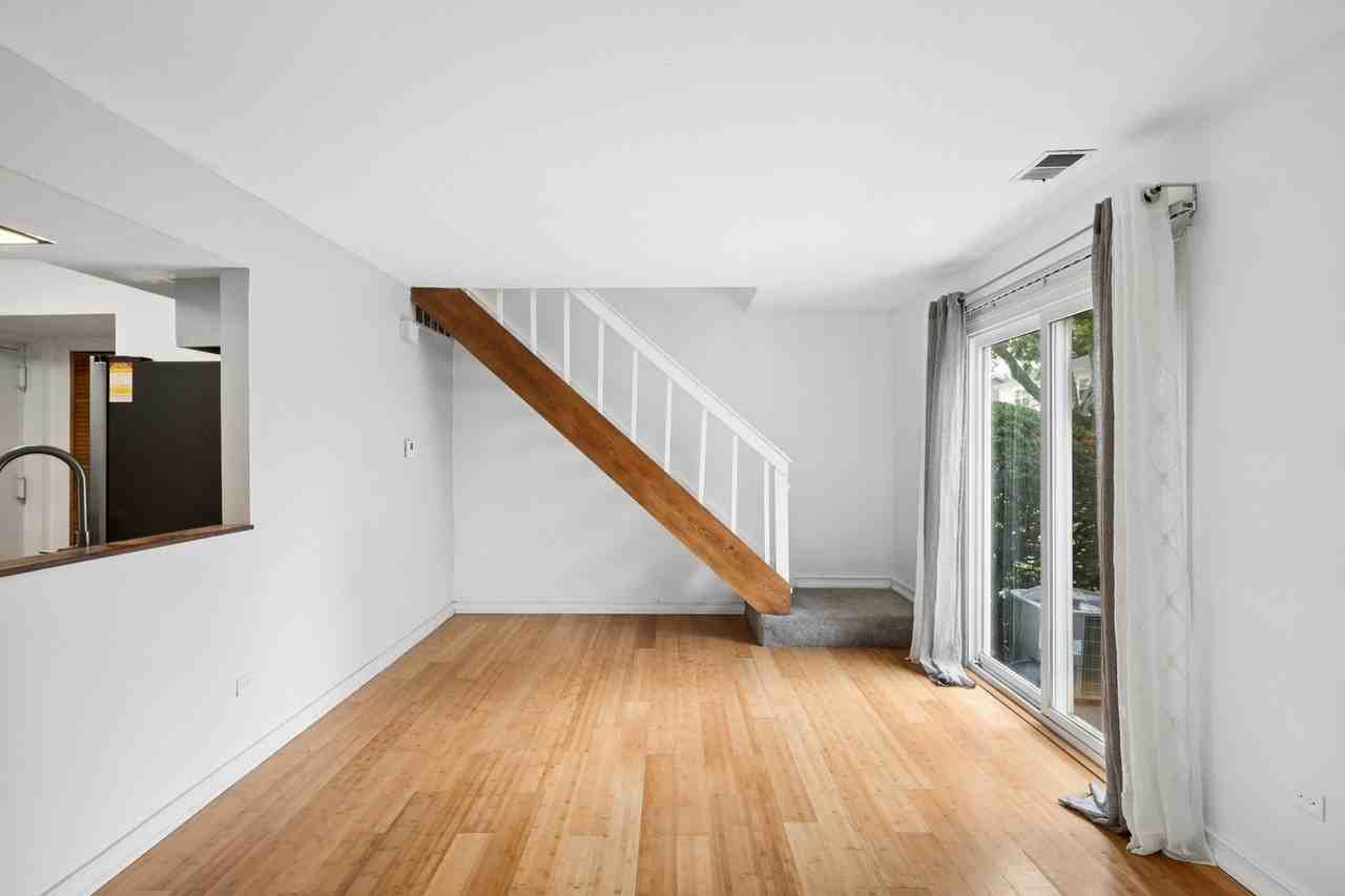 1229 Nova Ct #1229 - Photo 6 of 31