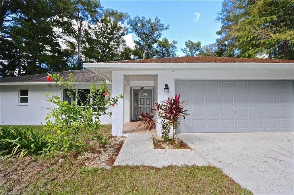 5461 Boxwood Way - Photo 2 of 23