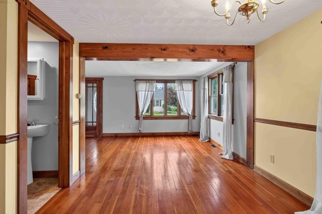 17 Kelsey St - Photo 7 of 38