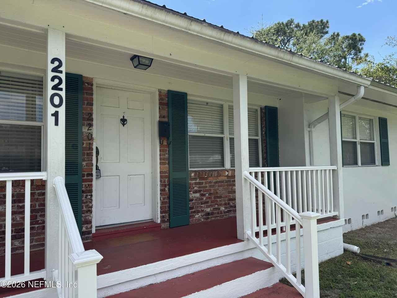 2201 Laurel St - Photo 3 of 32