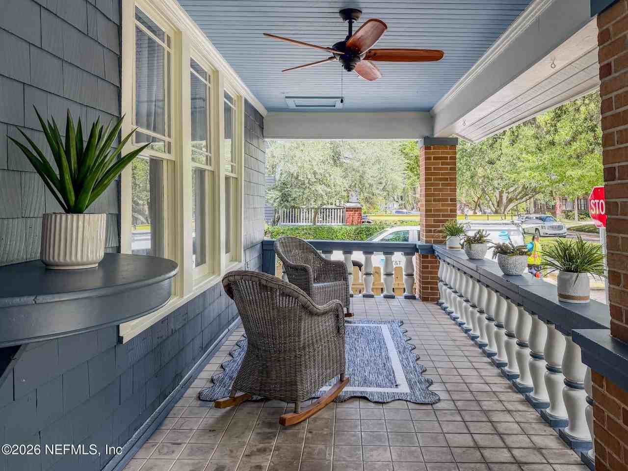 2769 Riverside Ave - Photo 4 of 32