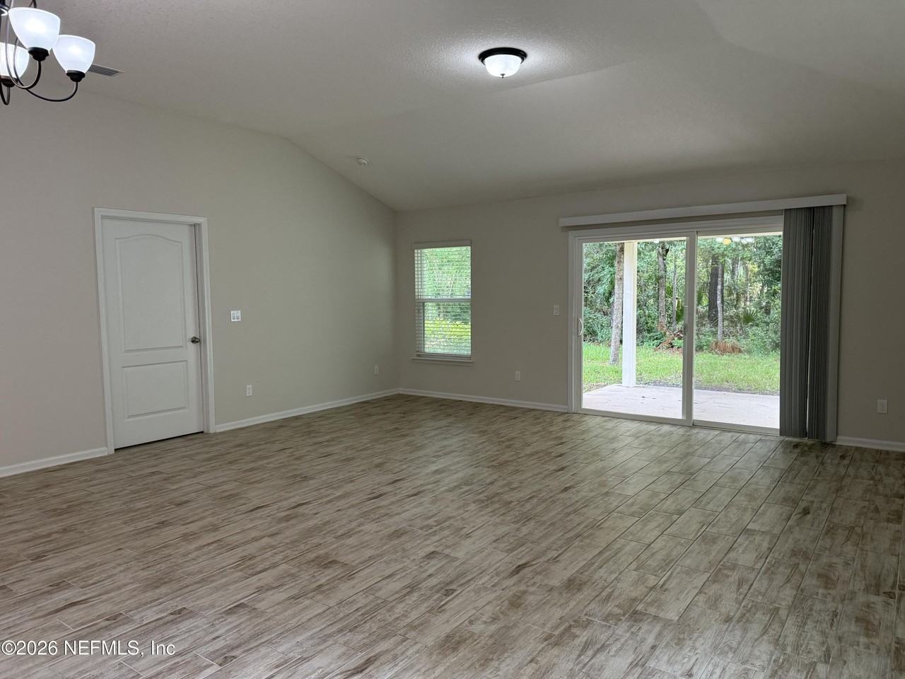 12191 Rouen Cove Dr - Photo 3 of 17