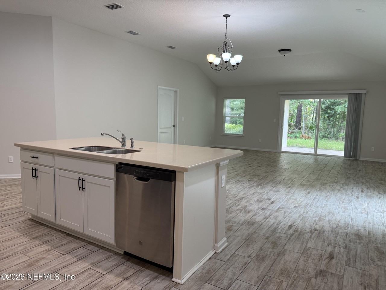 12191 Rouen Cove Dr - Photo 4 of 17