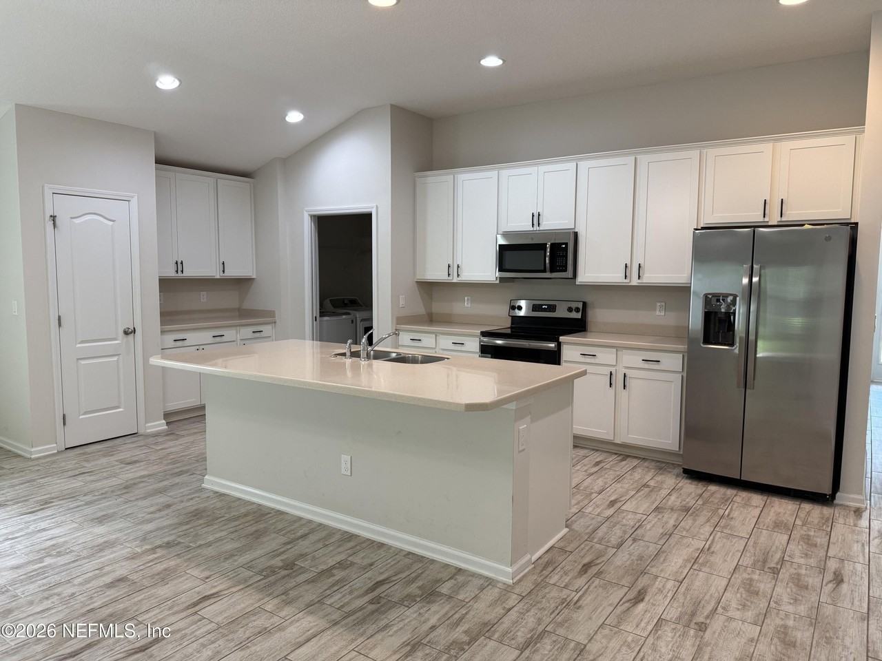 12191 Rouen Cove Dr - Photo 5 of 17
