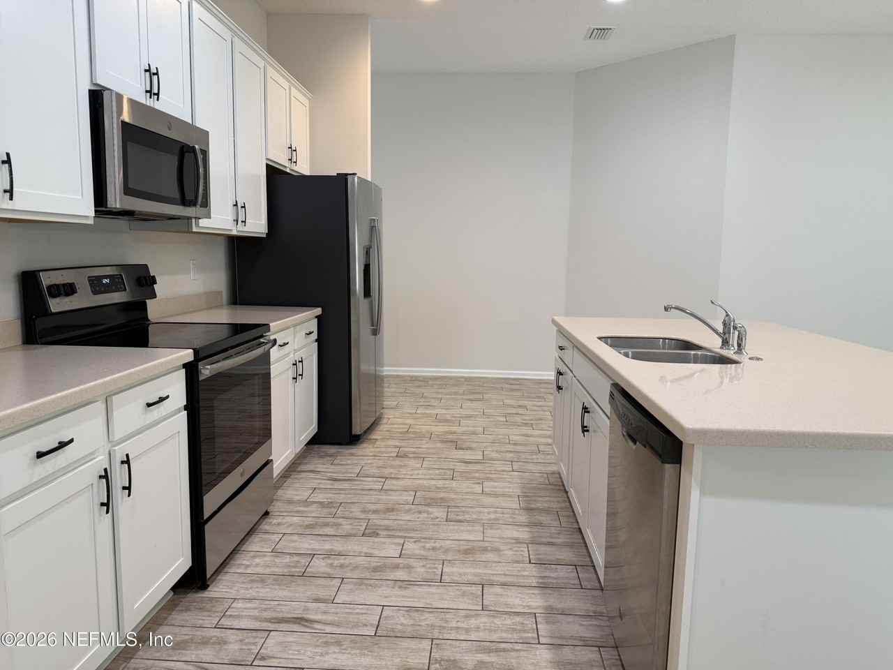 12191 Rouen Cove Dr - Photo 6 of 17