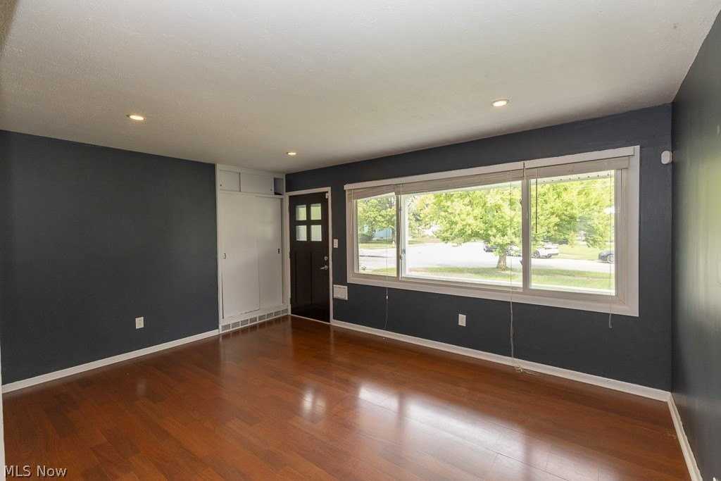 15505 Judy Ct - Photo 6 of 42