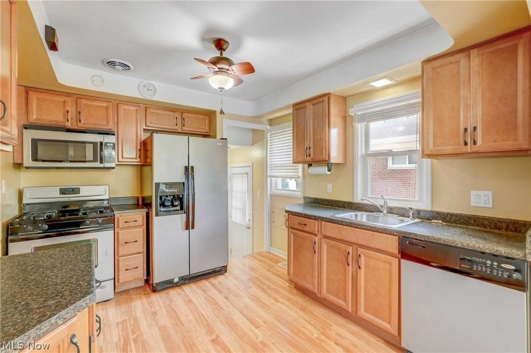 2919 Dale Ave - Photo 3 of 33