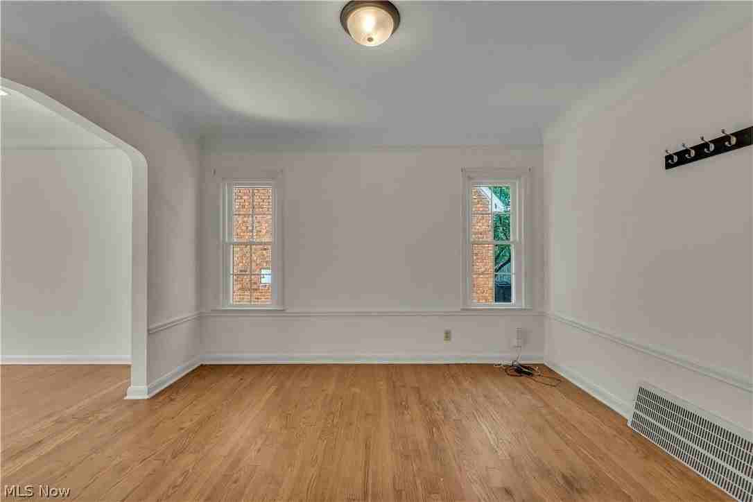 3675 Avalon Rd - Photo 7 of 30