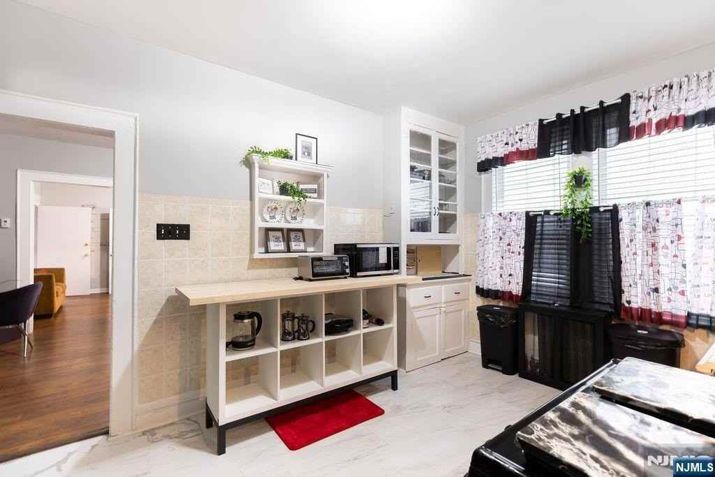 42 Harding Ter #1 - Photo 7 of 13