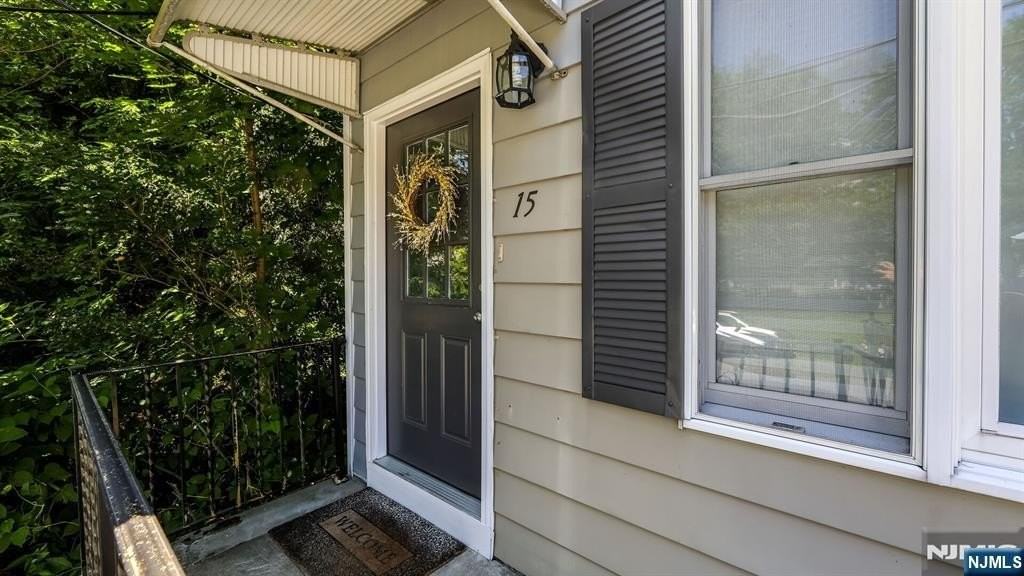 15 Grandview Ave - Photo 4 of 16