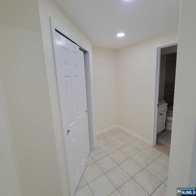 228 Orchard St #3 - Photo 5 of 9