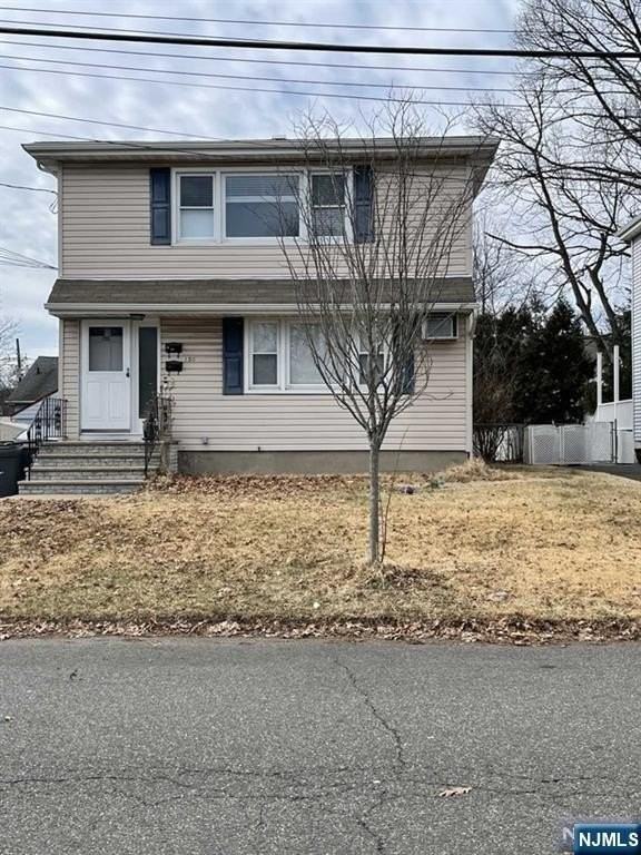 156 6th Ave - Photo 2 of 5