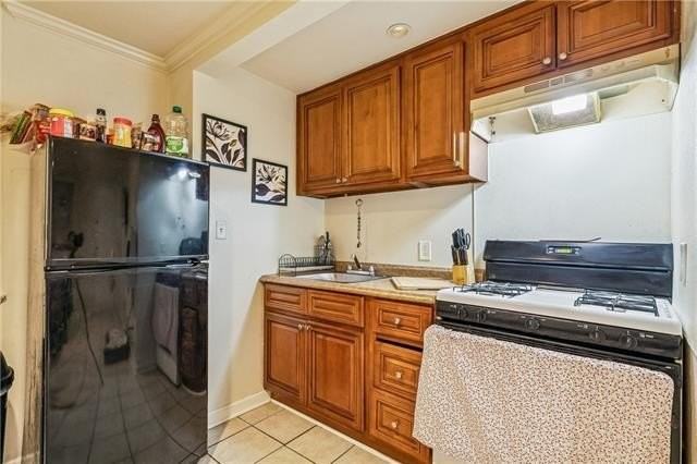 300 Pasadena Ave #B - Photo 2 of 9