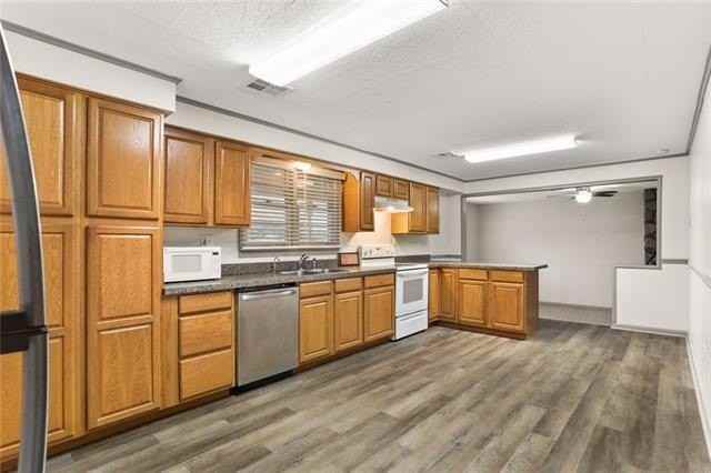 129 Breaux St - Photo 6 of 12