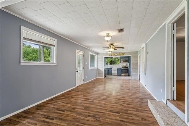 40026 Wilkes Rd - Photo 3 of 27