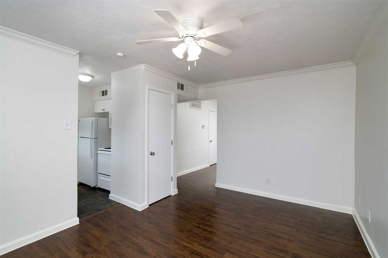 2816 Throckmorton St #7 - Photo 5 of 18