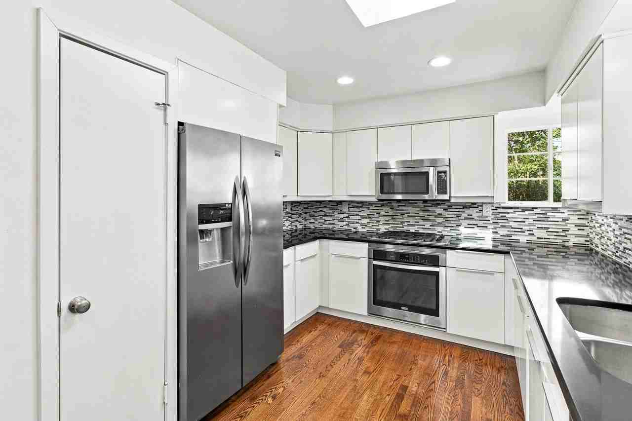 6831 La Vista Dr - Photo 6 of 18