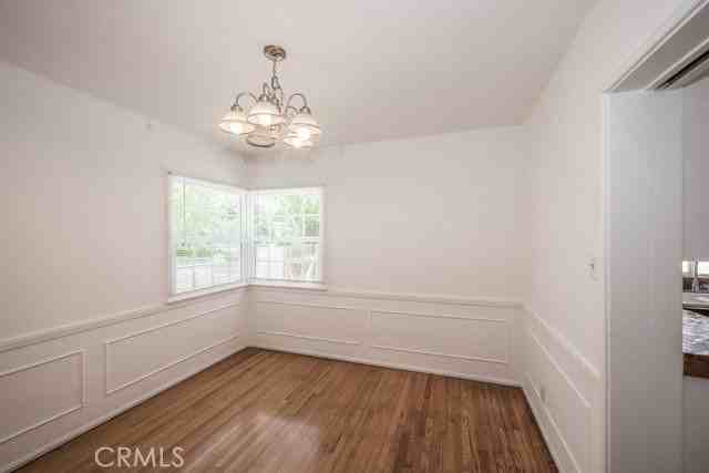 6229 Agnes Ave - Photo 5 of 8