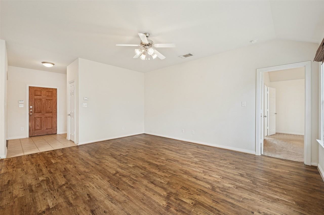 5005 Ridge Run Dr - Photo 5 of 27
