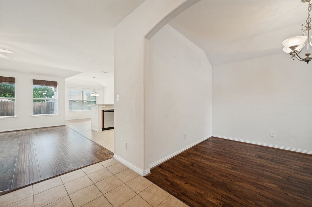 5005 Ridge Run Dr - Photo 6 of 27