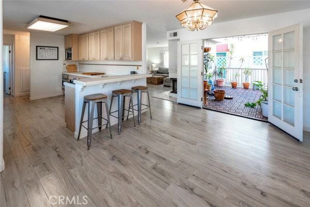 546 11th Pl #C - Photo 5 of 8