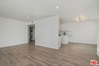 712 Pacific St #2 - Photo 3 of 8