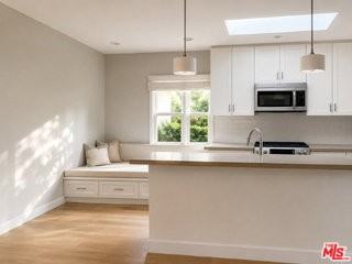 953 9th St - Photo 5 of 8