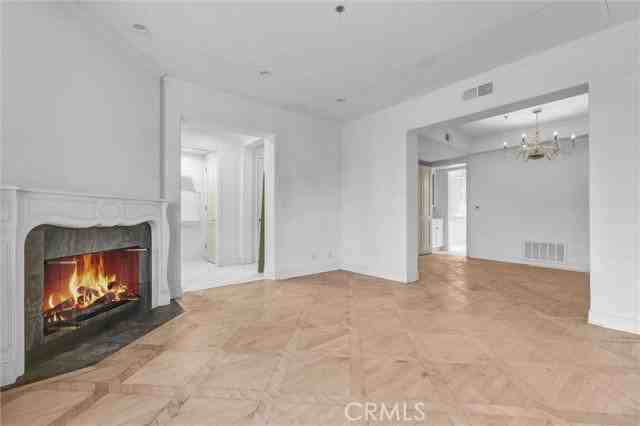 309 N Almont Dr - Photo 4 of 8