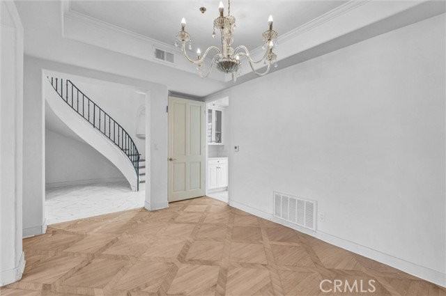 309 N Almont Dr - Photo 5 of 8