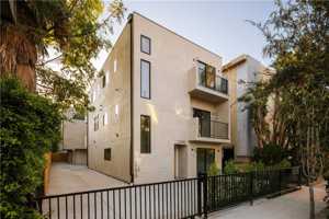 featured image of 1249 Seward St #1-2